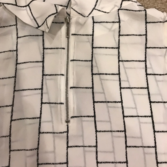 New with out tags lumiere blouse zipper detail - Picture 3 of 3