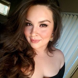 Meet your Posher, Vanessa