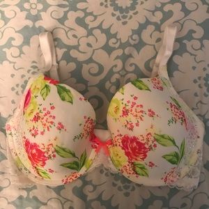 Victoria’s Secret Dream Angels Bra