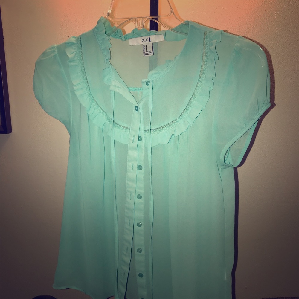 Forever 21 size small blouse
