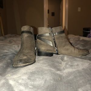 Brown and grey low boots!