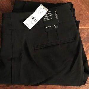 Black women's NY&C dress pants