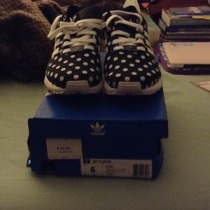 Women's Adidas ZX Flux Size 6