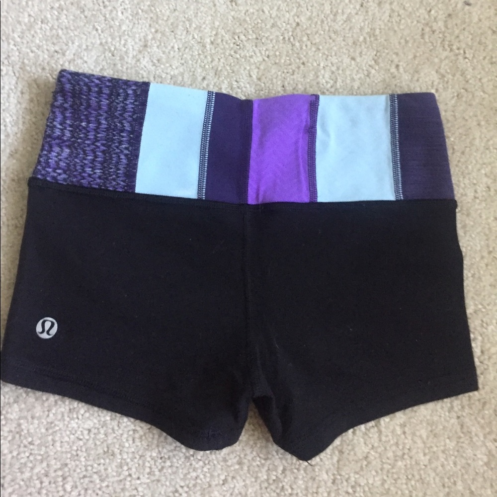 Lululemon short - Picture 2 of 5