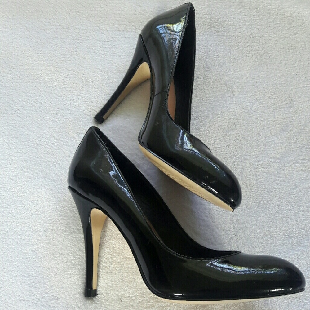 Ava and Aiden Black Patten Leather Heels Size 5.5