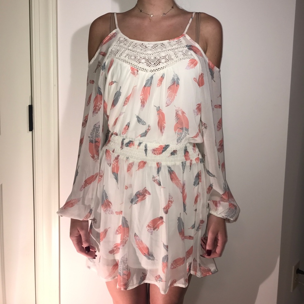 short feather-designed dress