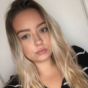 Meet your Posher, Michaela