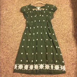 Olive Green Linen Dress w/ White Crochet Flowers