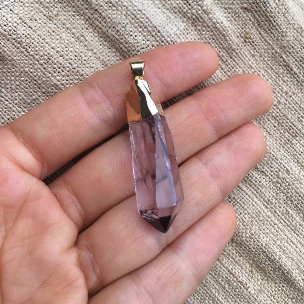 🌸SOLD🌸 Gold plated amethyst crystal pendant 💜✨