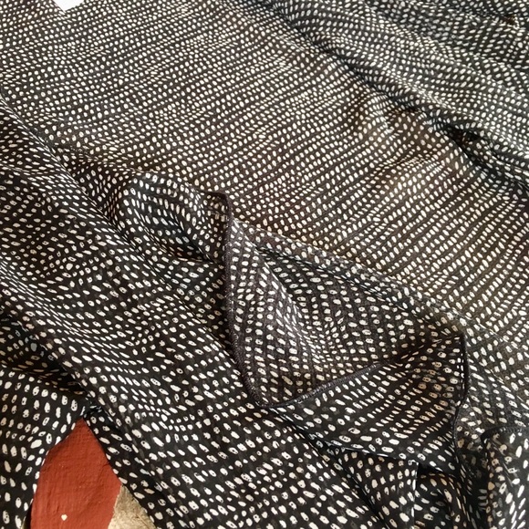 LuLaRoe Monroe Kimono - Picture 3 of 3