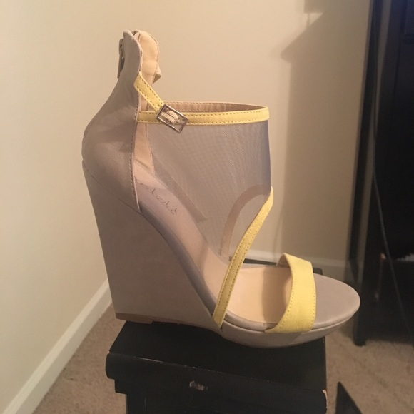Wedges - Picture 1 of 3
