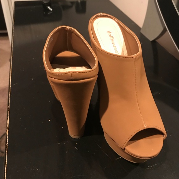 Dollhouse Booth Open Toe Wedge Sandals size 6.5 - Picture 3 of 5