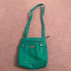 Adjustable strap purse