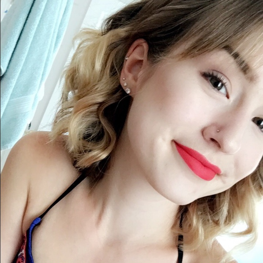 Meet your Posher, Megan