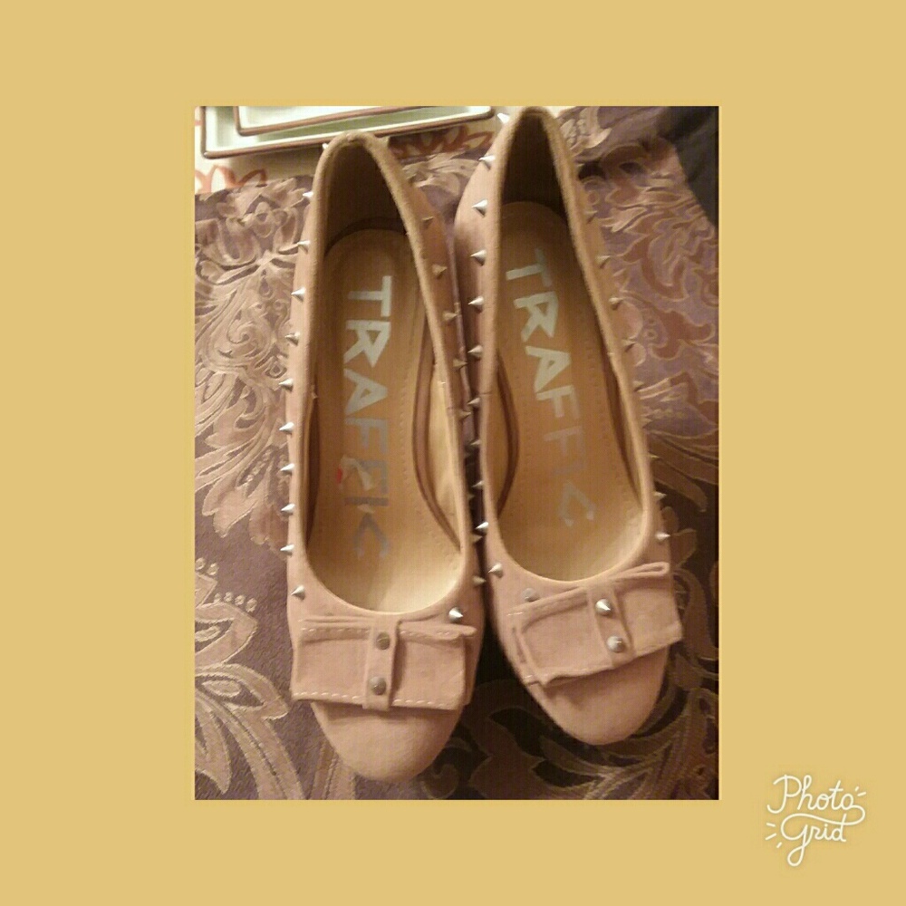 Beautiful TRAFFIC Silver Spikes wedge Heels .