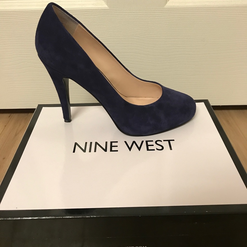 Nine West Blue Suede Shoes!
