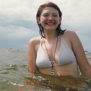 Meet your Posher, Isabel