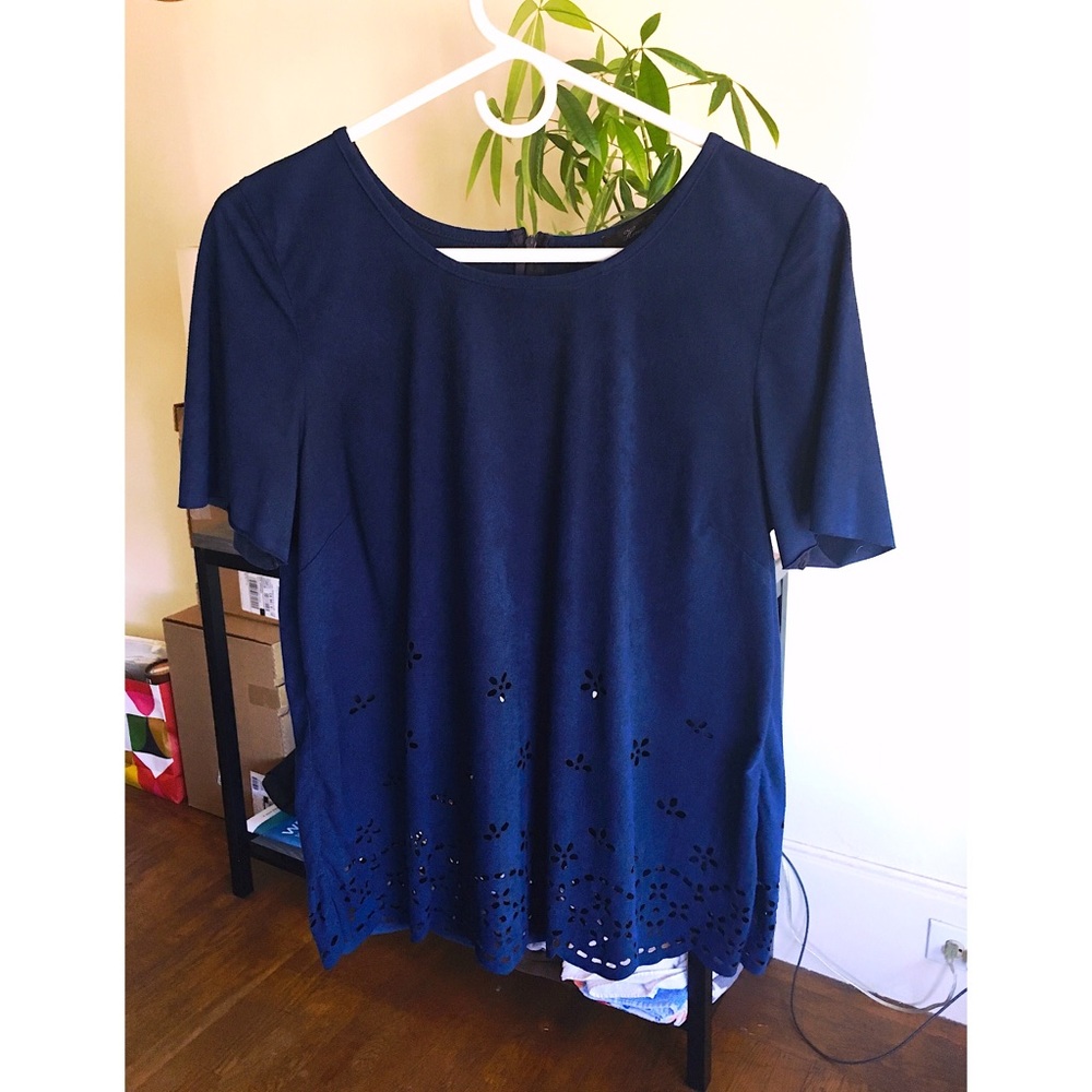 Super Soft Navy Tee Floral Cutouts