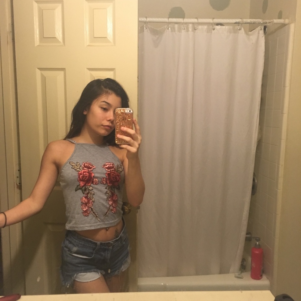 Crop top
