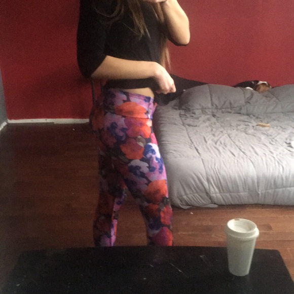 CLOSET CLOSING - Picture 3 of 3