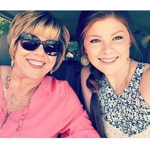 Meet your Posher, Peri