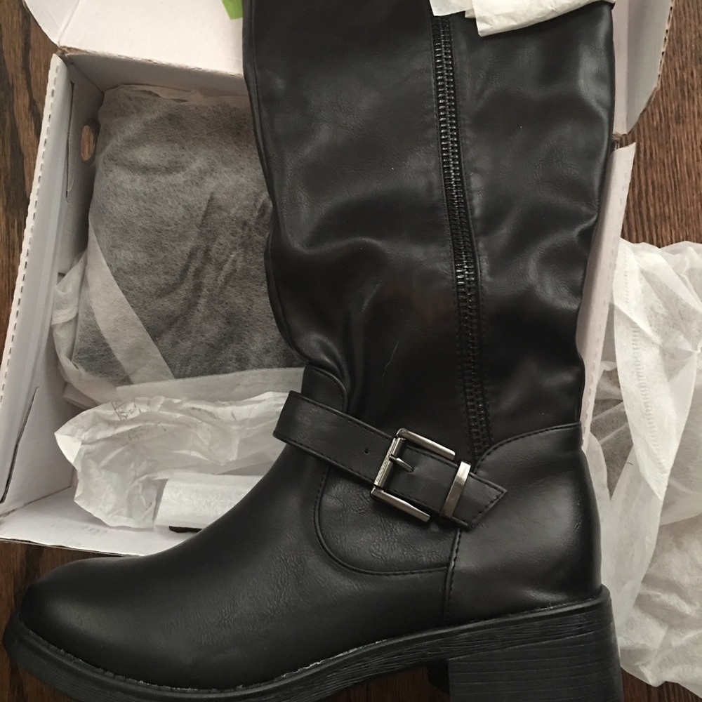 NIB black boots