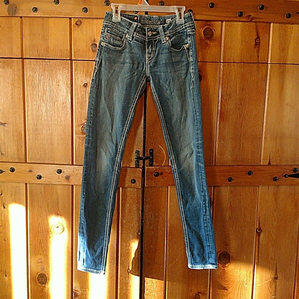 💖Size 24 skinny Miss Me Jeans 💖