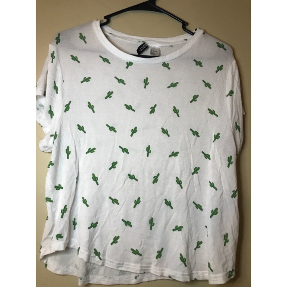 NWOT DIVIDED H&M Multi Cactus Print Tee Shirt