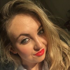 Meet your Posher, Charlotte