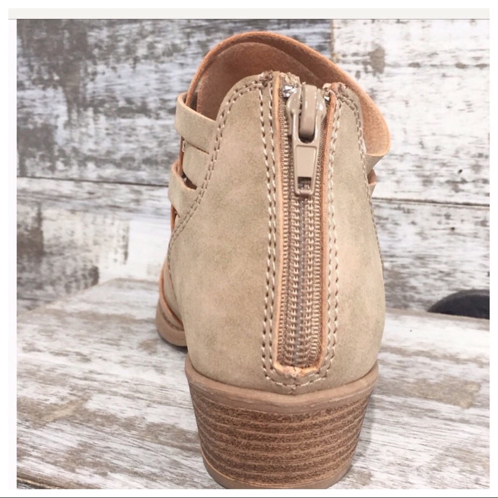 🔥Last Pair🔥Low Heel Crossover Booties - Picture 3 of 8