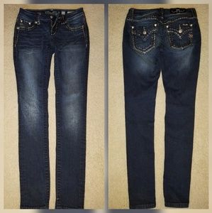 Dark Wash Miss Me Skinny Jeans Size 24, 31 inseam