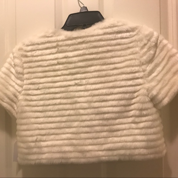 Jessica Simpson NWT faux fur cream cover up - Picture 5 of 6