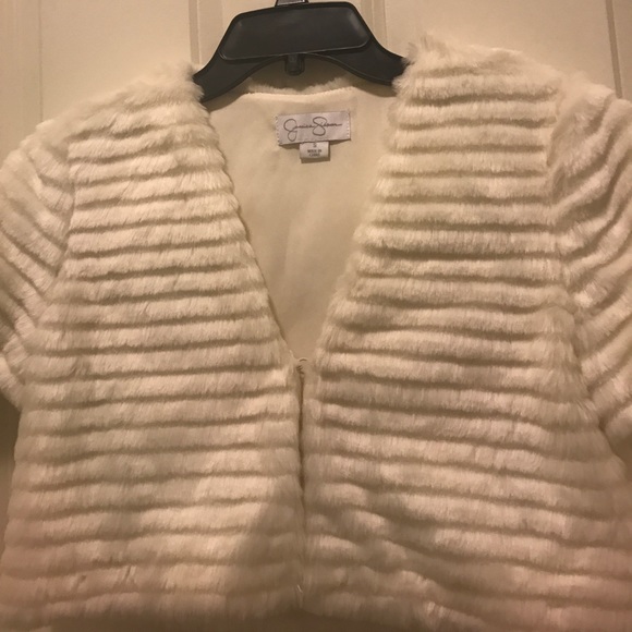 Jessica Simpson NWT faux fur cream cover up - Picture 6 of 6