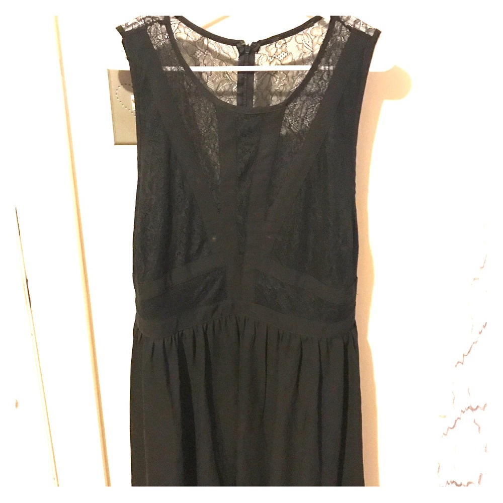 F21 Plus black lacey dress