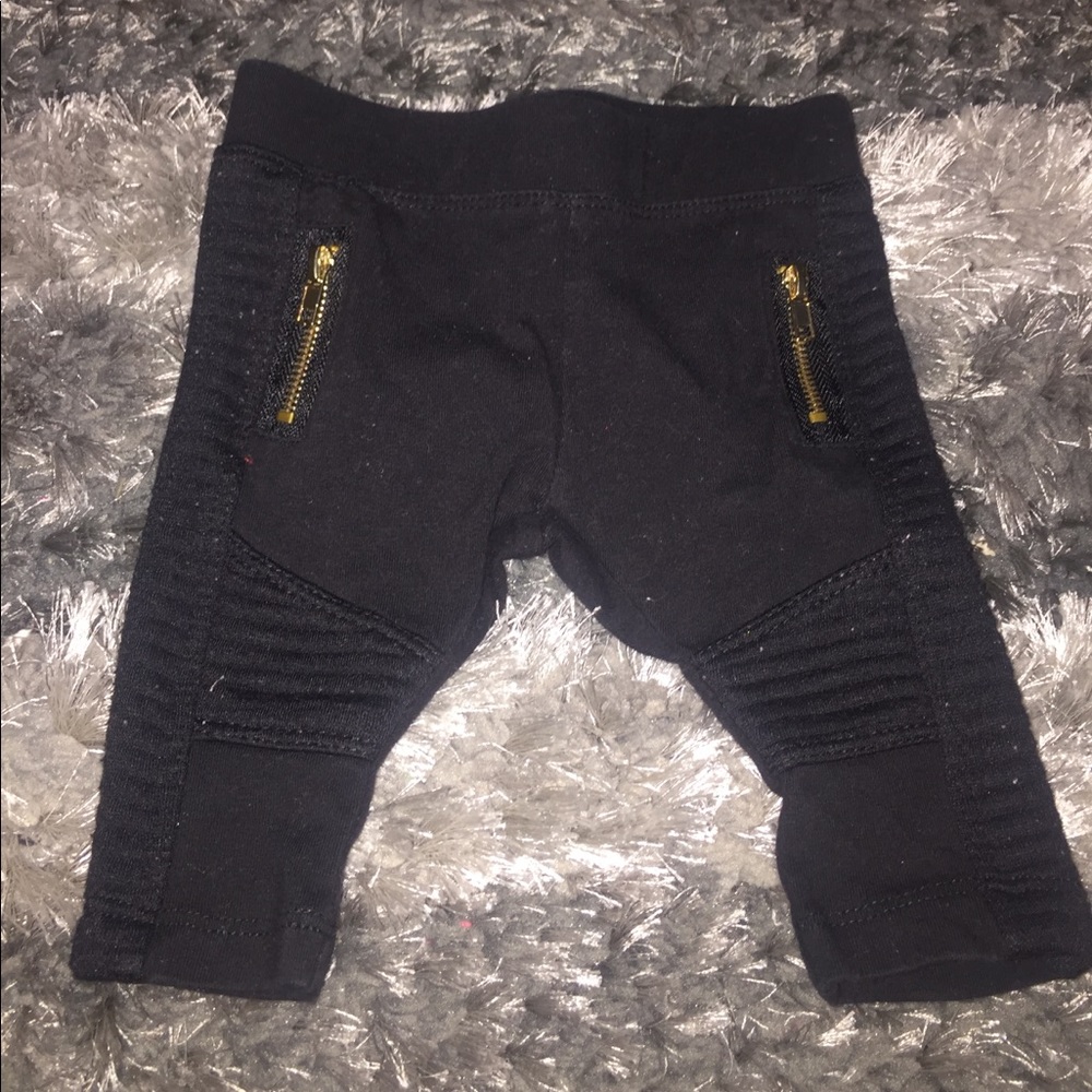 Kardashian kids black leggings