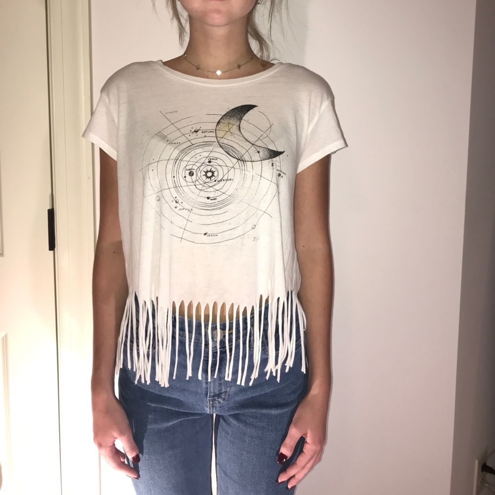 cropped white space tee