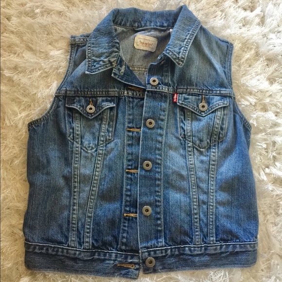 Levi’s Demi Vest - Picture 1 of 6