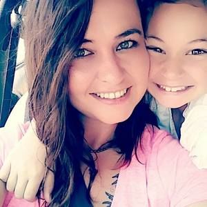 Meet your Posher, Alicia