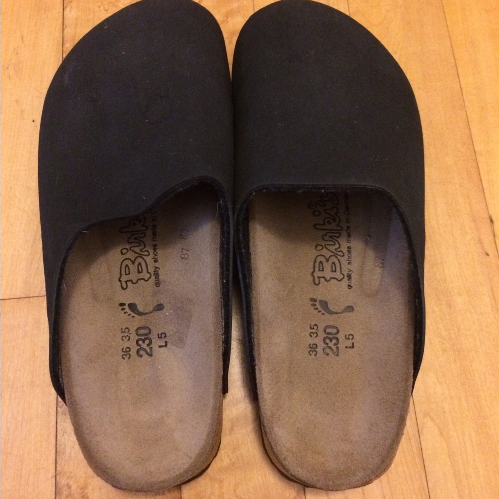 Birkis by Birkenstock // black // women's 5.5