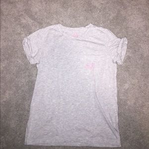 Shirt sleeve vineyard vines tee