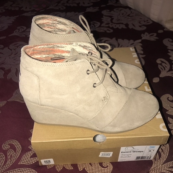 Toms Shoes - Tan Tan Suede Wedges