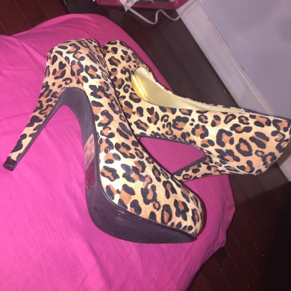 Leopard heels