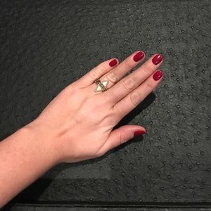 Chloe + Isabel Portico Nesting Rings