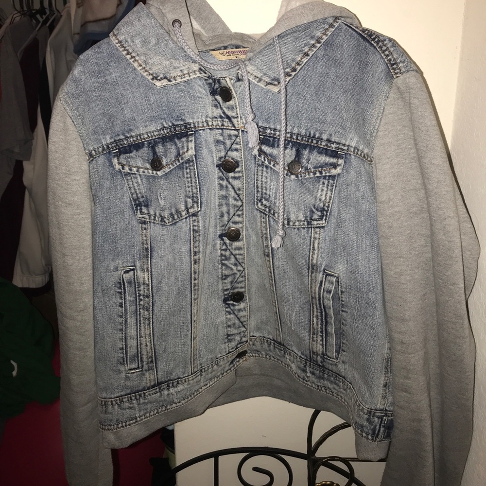 Denim hooded jacket