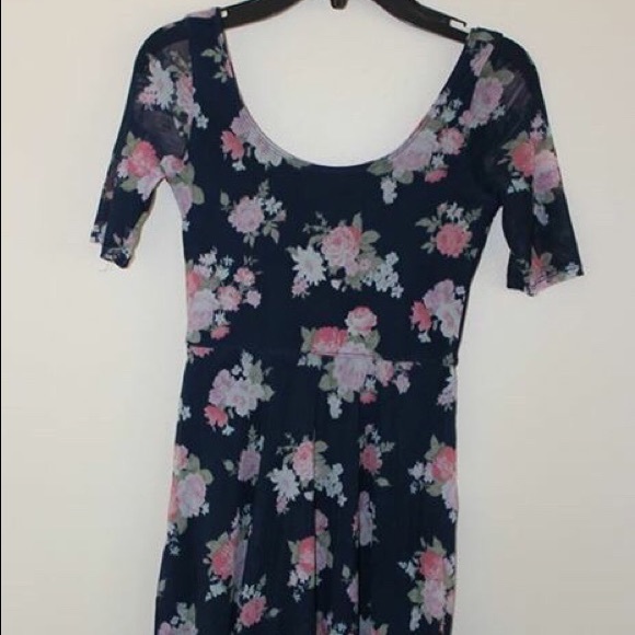 Abercrombie  dress. Flower print. Used condition - Picture 1 of 4