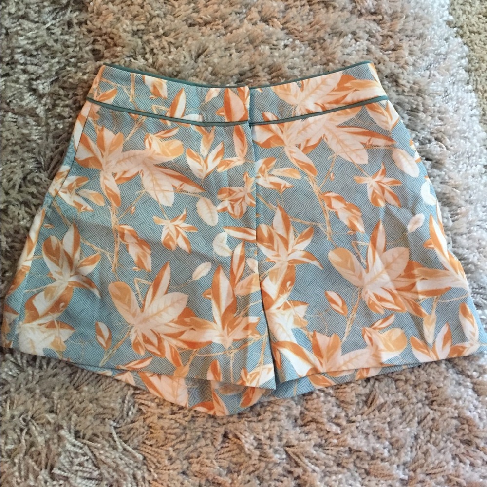 NWOT H&M Dressy Summer Shorts