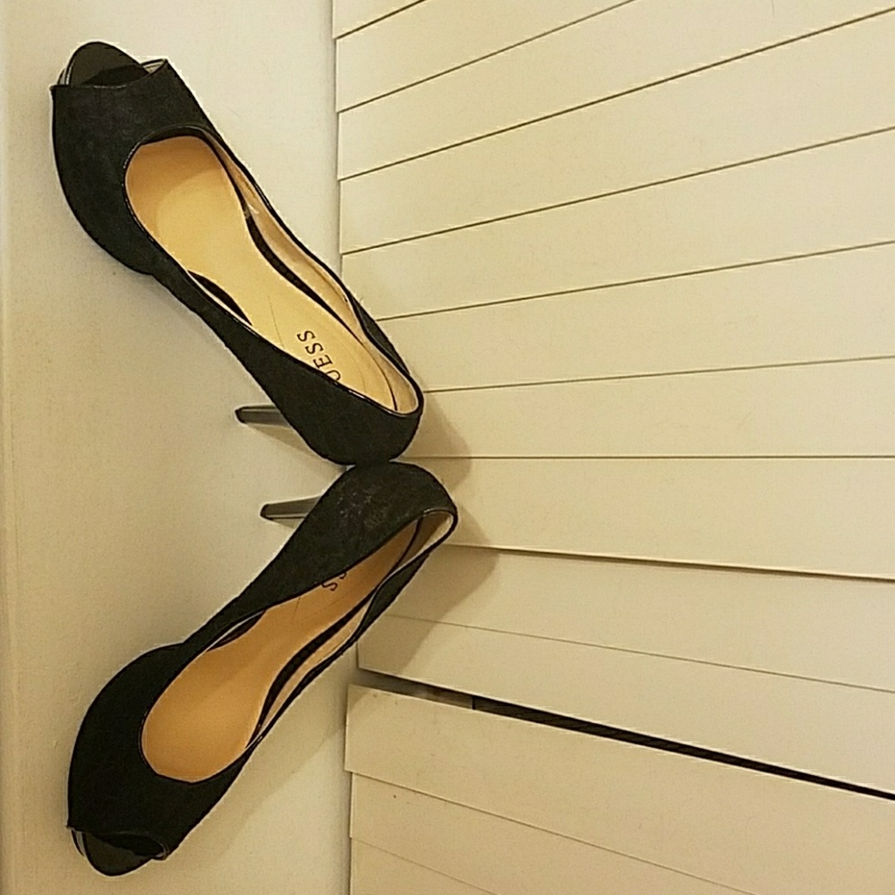 Guess, size 10, black lace peek toe 3.5 inch heels