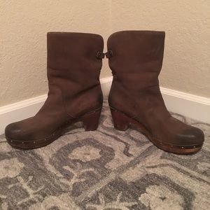 Uggs Lynnea Boots