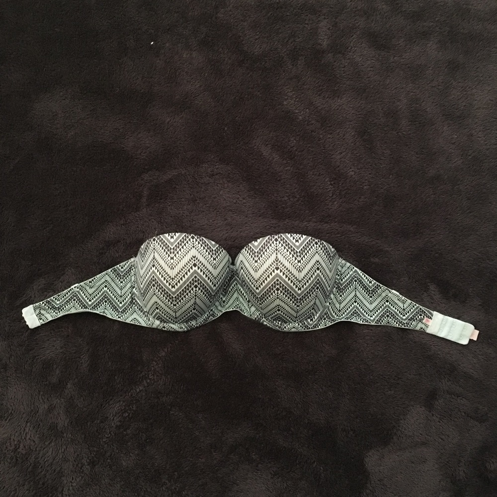PINK Strapless Push Up Bra