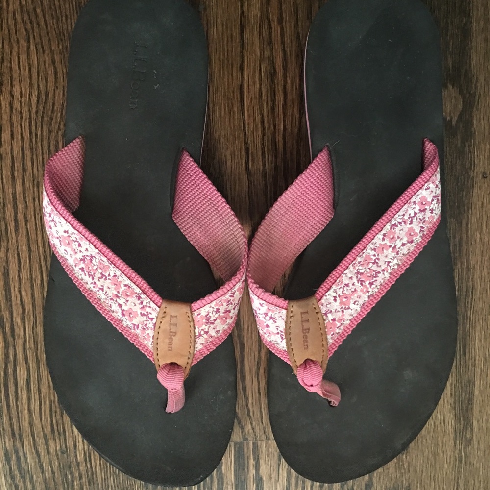 LL BEAN flip flops